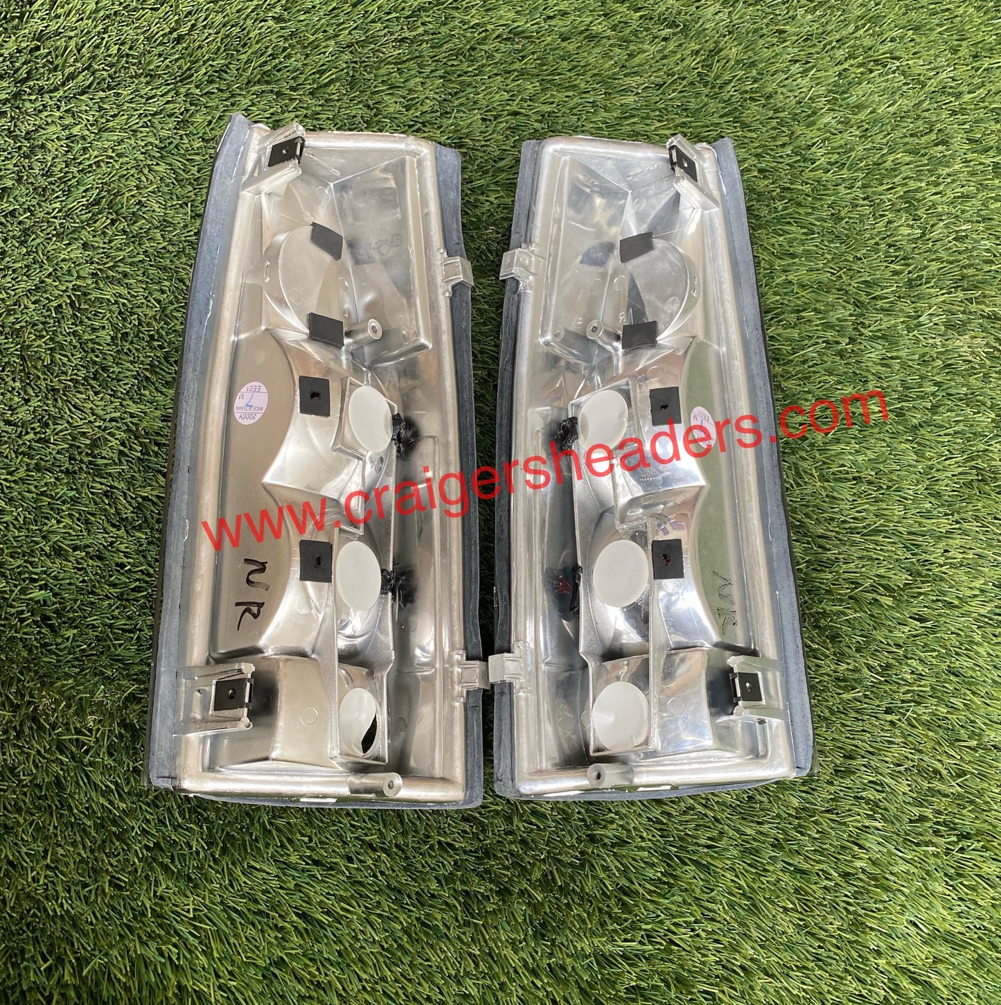 Matrix Red Eye Tail Light Light Assemblies 09-268 - 88-98 Chevy Pickup Sil/Yuk/Tah/GMC.