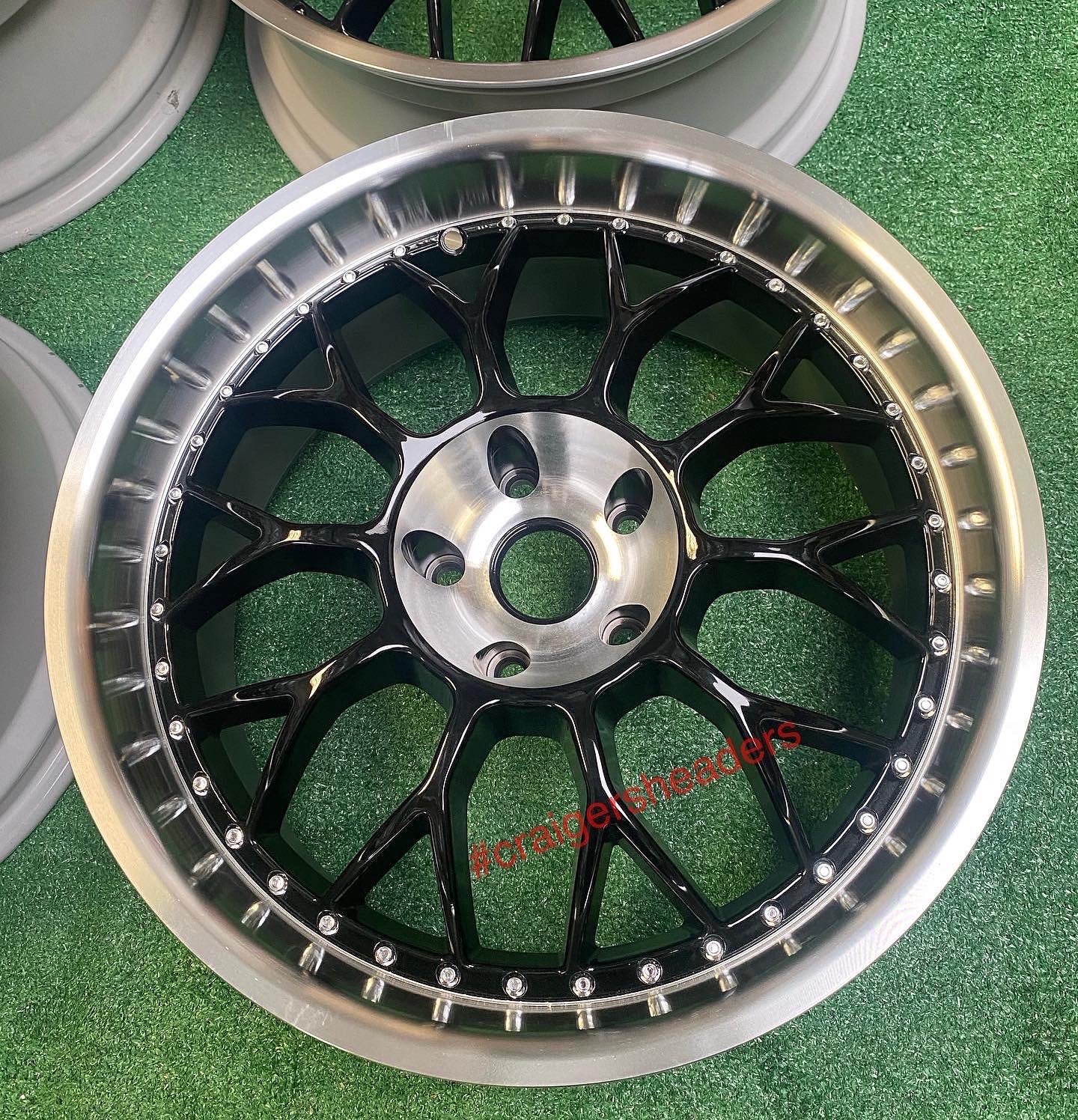 Stern ST-8 Hyper Mesh II wheelset - 5x100 - 19x8.5"