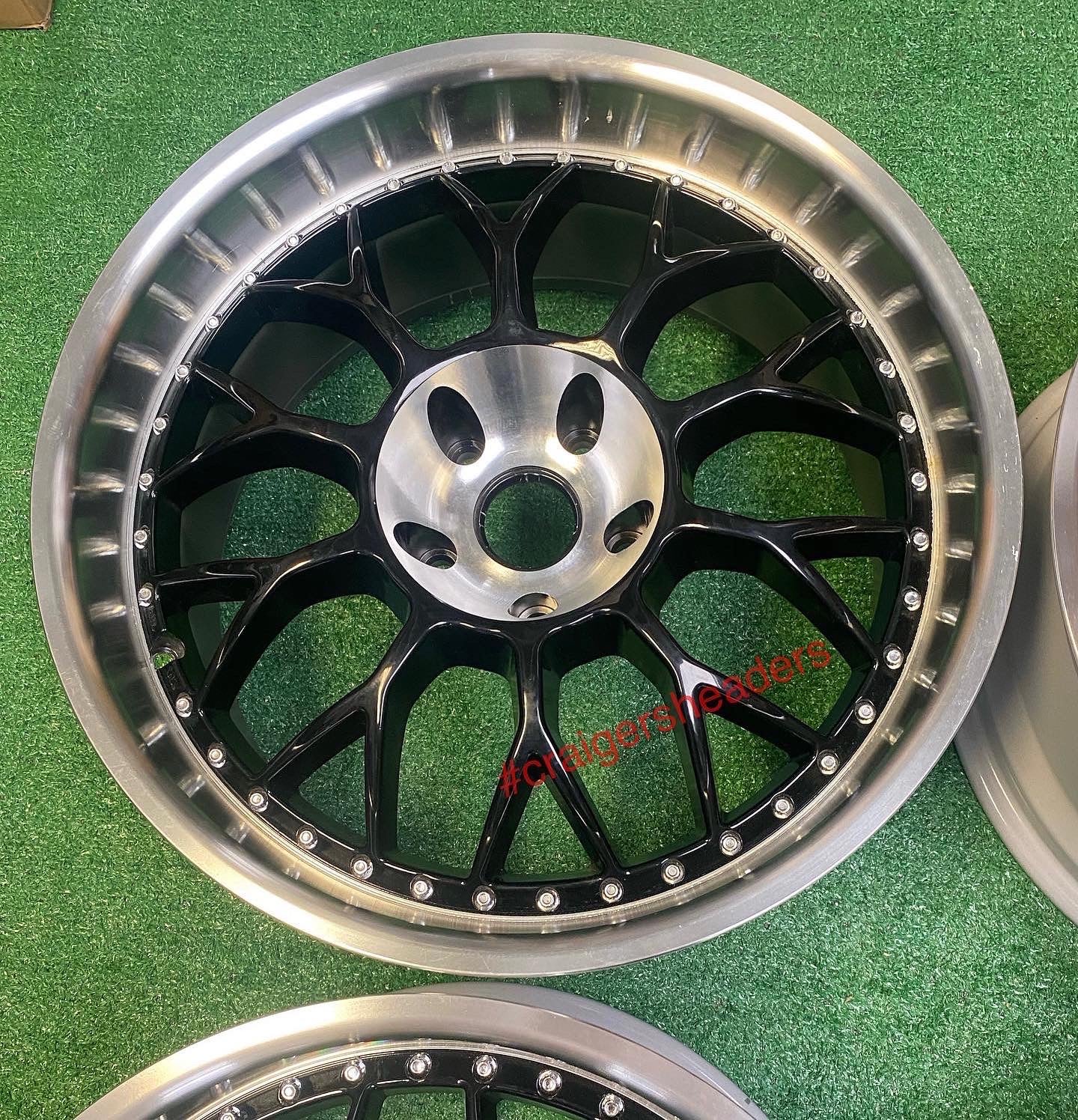 Stern ST-8 Hyper Mesh II wheelset - 5x100 - 19x8.5"